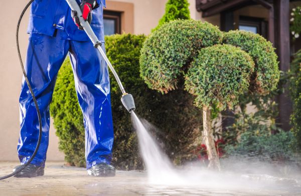 Driveway Cleaning in Richmond