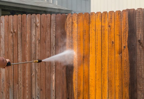 Fence Power Washing in Richmond