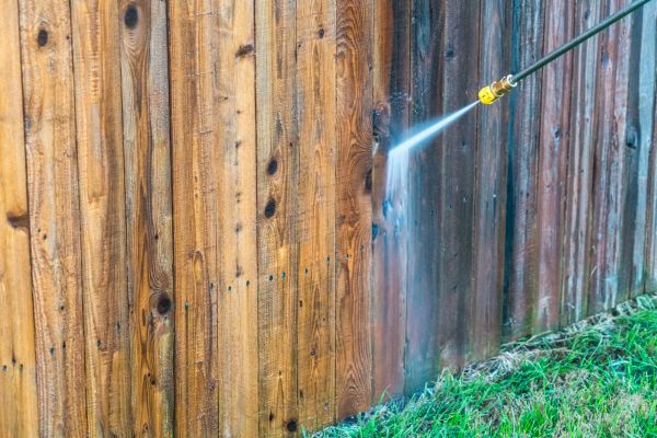 Fence Pressure Washing in Richmond
