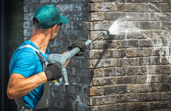 Commercial Building Washing in Richmond