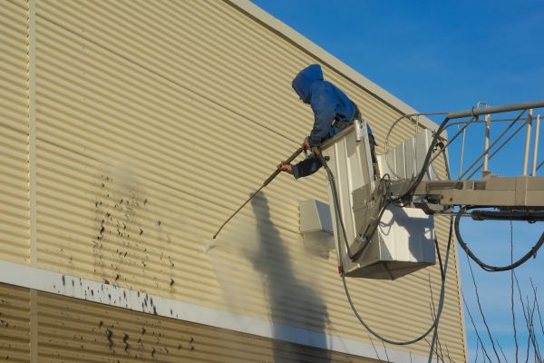 Commercial Exterior Cleaning in Richmond