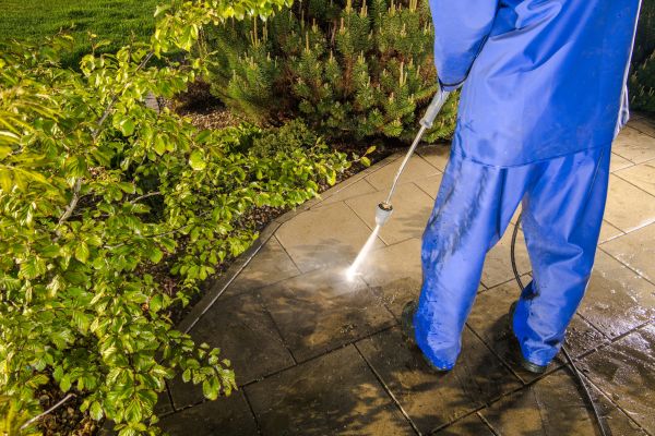 Hardscape Cleaning in Richmond