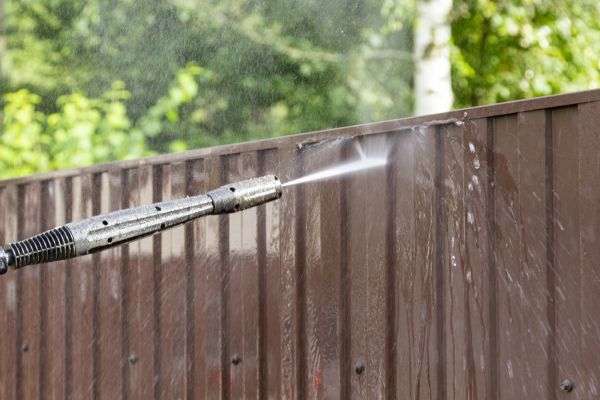 Cost of Vinyl Fence Cleaning in Richmond