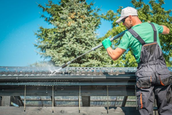 Cost of Gutter Power Washing in Richmond