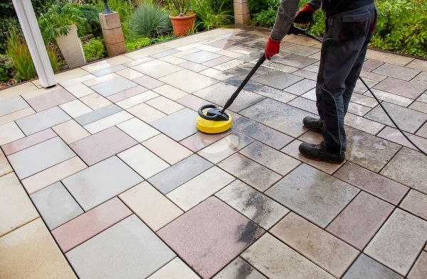 Patio Washing in Richmond