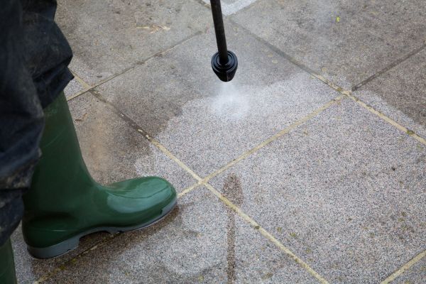Industrial Pressure Cleaning in Richmond
