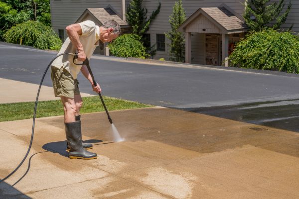 Cost of Concrete Pressure Cleaning in Richmond