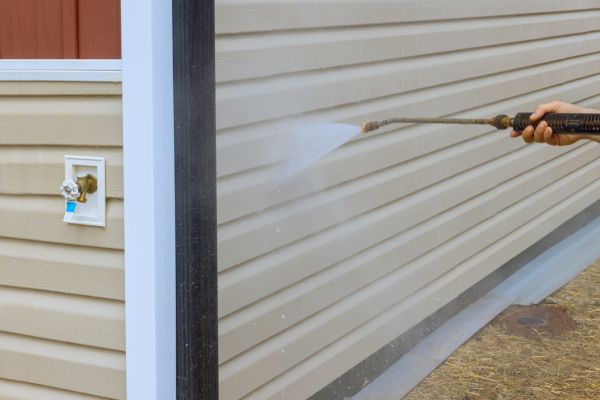 Townhouse Exterior Cleaning in Richmond