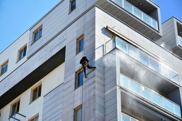 Condo Pressure Washing in Richmond