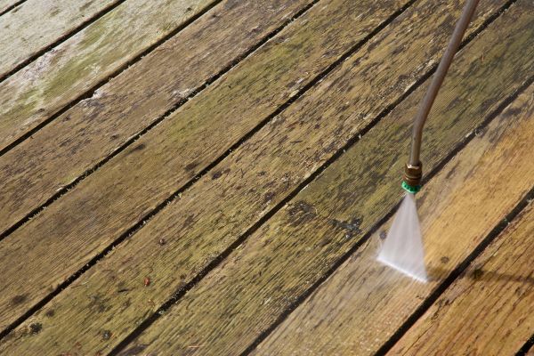 Deck Mold Removal in Richmond